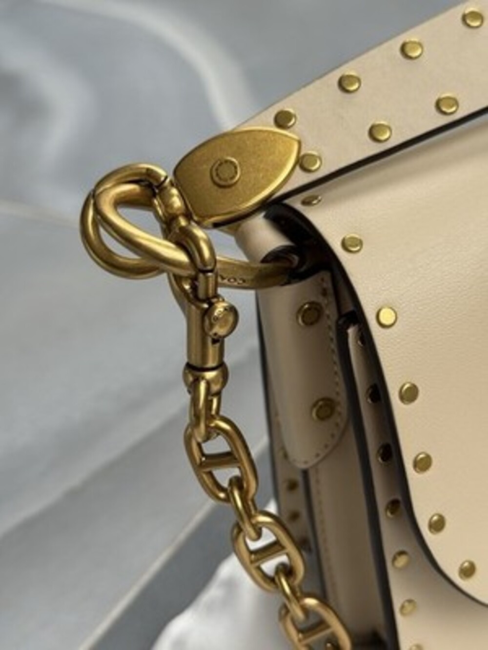 CLEAN! Coach Beat Shoulder Bag 18 Rivets Style 4600 TRIPLE STRAP Chain Leather - Picture 6 of 16